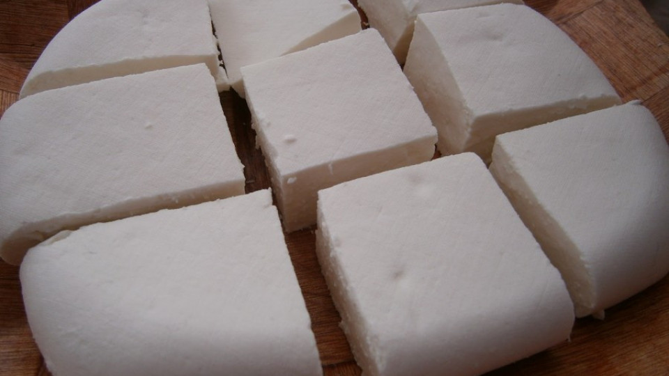 България може да загуби киселото мляко и сиренето като традиционни храни | StandartNews.com