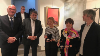 Опашка за изложба на Вежди в Люксембург