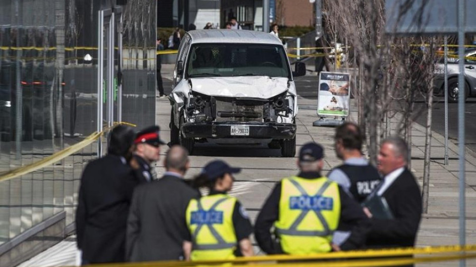 След трагедията в Торонто: 10 загинали и 15 ранени | StandartNews.com