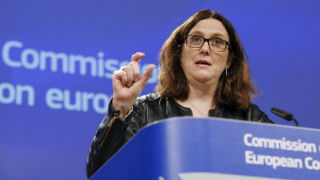 ЕС подготвя тройна защита срещу митата на САЩ