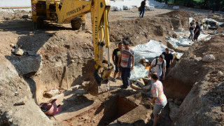 Откриха антична гробница в центъра на Стара Загора