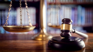 Главният прокурор на Ню Йорк подаде оставка след обвинения във физическо насилие