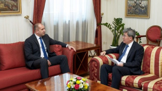 Китайският посланик докладва на Радев за спасяването на Боян Петров