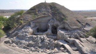 "СТАНДАРТ" ПОКАЗВА В БЕРЛИН КАКВО СМЕ ДАЛИ НА ЕВРОПА