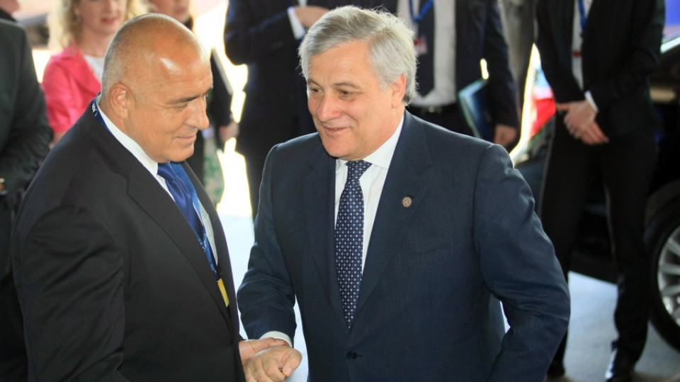 Таяни обеща пакет от 10 млрд. евро за Балканите | StandartNews.com