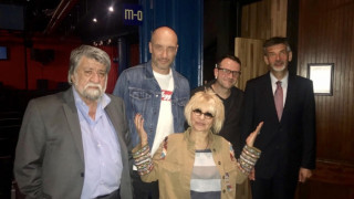 Вежди и внукът на Марлон Брандо аплодираха "Чамкория" в Лондон