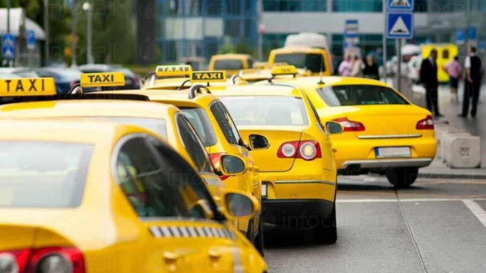Скок в цената: Такситата искат 1 лев на километър | StandartNews.com