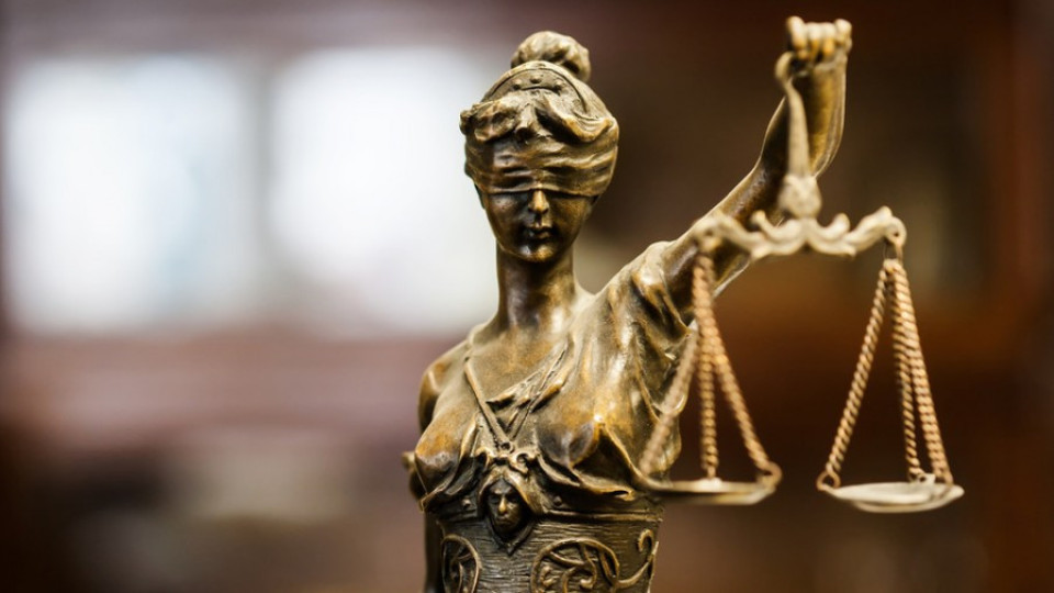 4-годишни ефективни присъди получиха двама изнудвачи | StandartNews.com