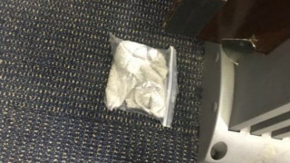Откриха съмнителен пакет с мръсни чорапи в залата за пресконференции на Белия дом 