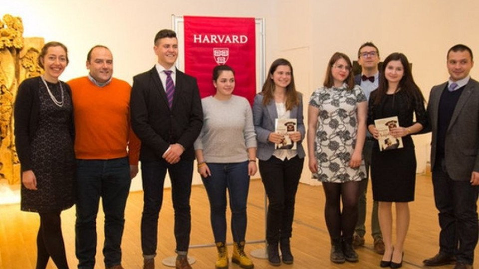 7 наши ученици с награда от Харвард | StandartNews.com