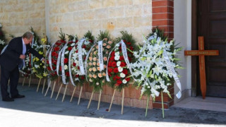 Роднини и приятели се сбогуваха с Божидар Данев
