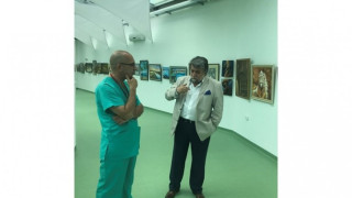 Рашидов поздрави болница за лечение чрез рисунки