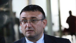 Младен Маринов рапортува за убийството на Пелов в парламента