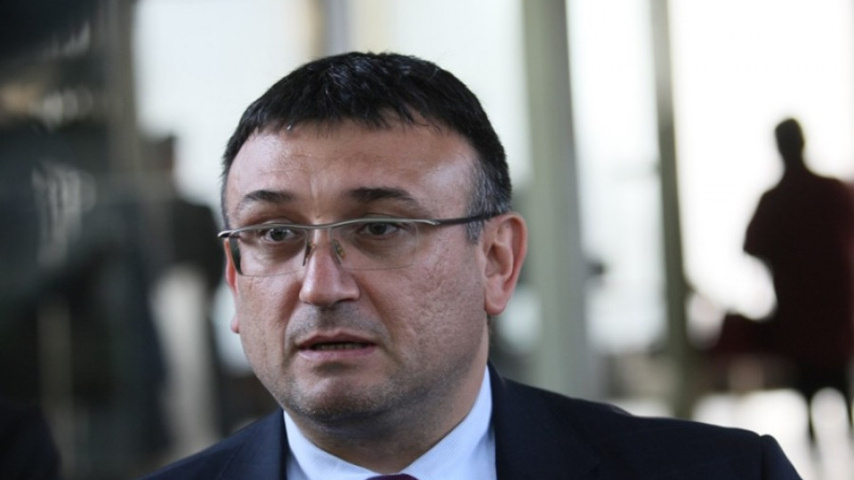 Младен Маринов рапортува за убийството на Пелов в парламента | StandartNews.com