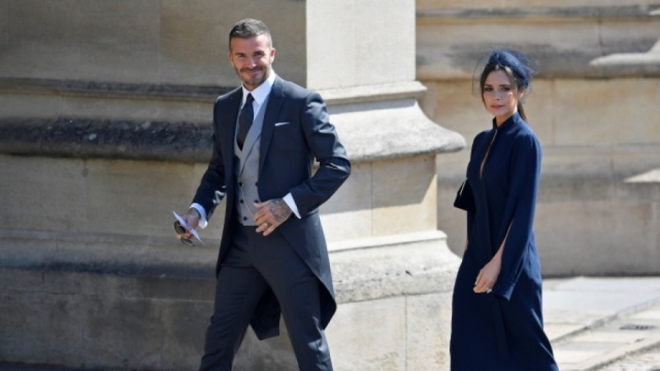 Дейвид и Виктория Бекъм даряват тоалетите си от кралската сватба | StandartNews.com