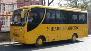 Дрогиран шофира училищен автобус
