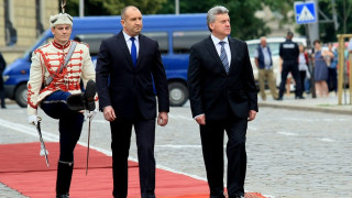 Радев: Нашата подкрепа за името на Македония зависи от стриктното спазване на договорите й с нас