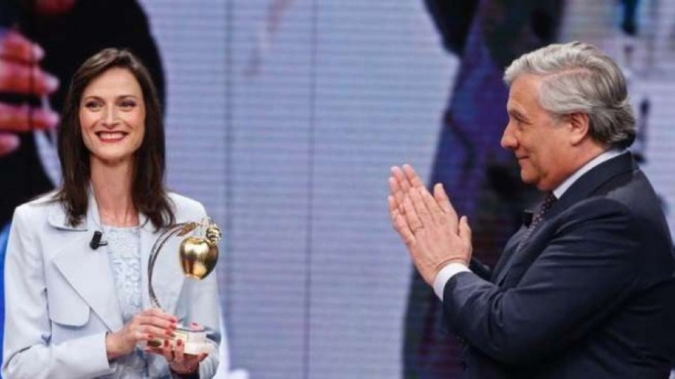 Женска награда за върхови постижения за Мария Габриел | StandartNews.com