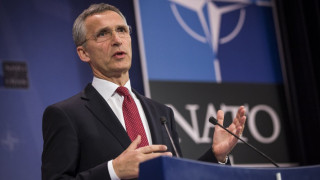 Столтенберг очаква покана за Македония в НАТО