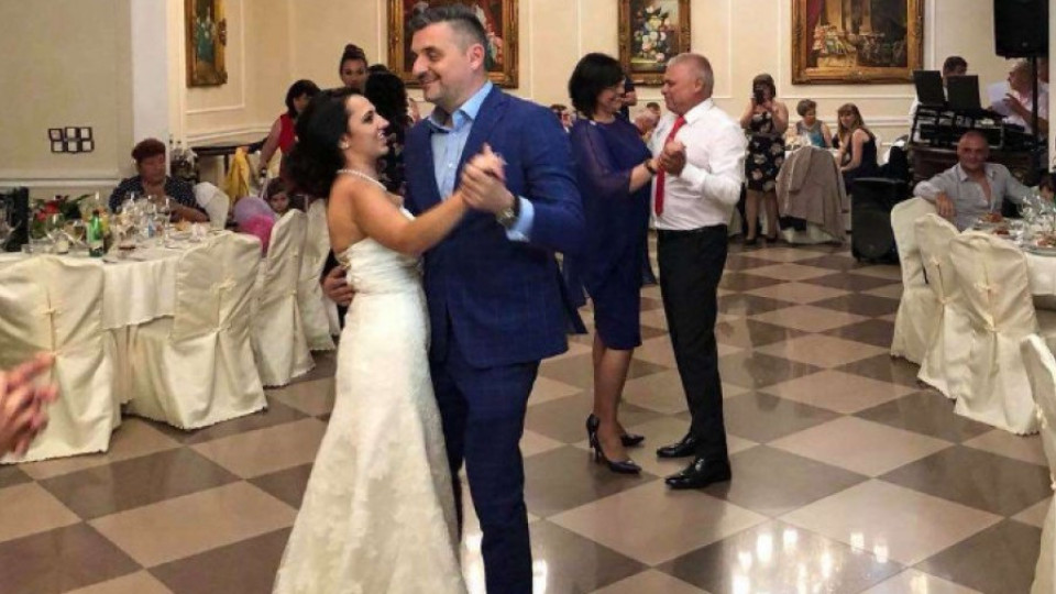 БСП вдигна тежка сватба: Нинова ожени червен общинар и пиарка на партията | StandartNews.com