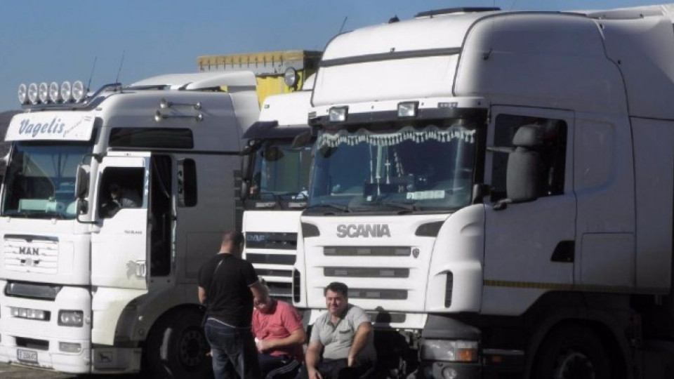 Други превозвачи плашат с мащабен протест след нареждането на Борисов | StandartNews.com