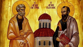 Първовърховните апостоли  слагат основите на църквата