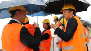 Посланикът на САЩ на гости в „Асарел-Медет"