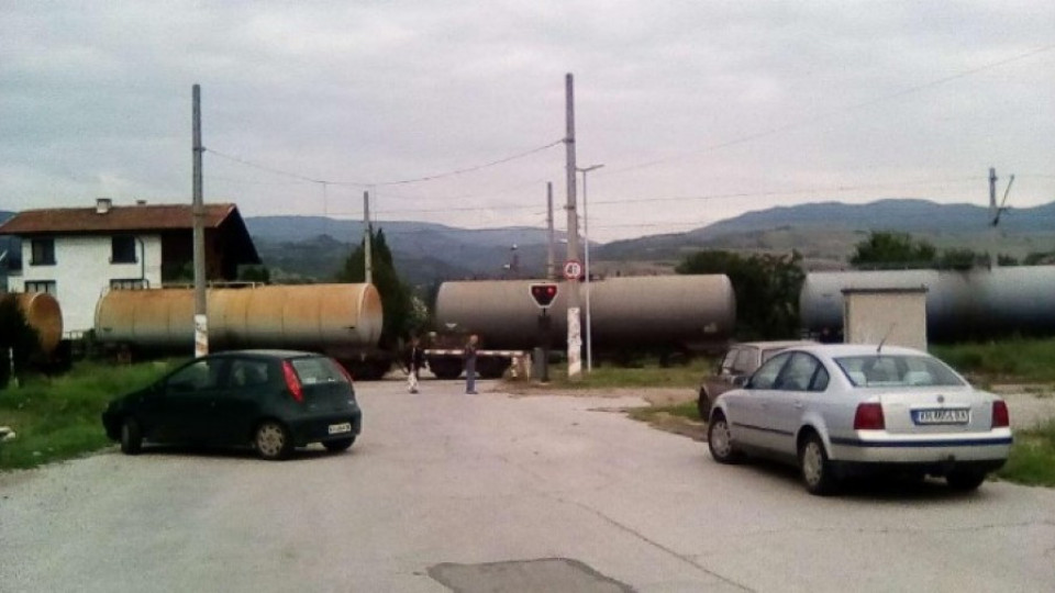 Жена загина, след като беше прегазена от влак край Дупница | StandartNews.com
