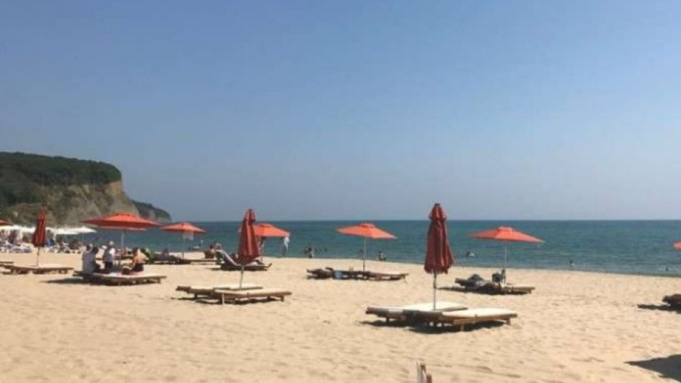 Бургас въстана срещу голите мъже и жени по плажа | StandartNews.com