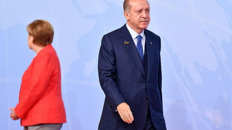 Ердоган поискал от Меркел пълно разследване на неонацистки убийства | StandartNews.com