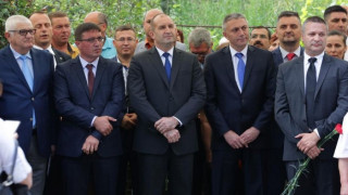 Президентът откри паметник на Левски в Руен, изграден със средства от местни хора