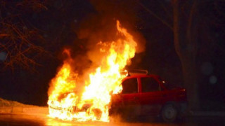 10 автомобила изгоряха при умишлен палеж в "Люлин"