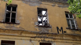 Борисов нареди бързи мерки за спасяване на „Царските конюшни“