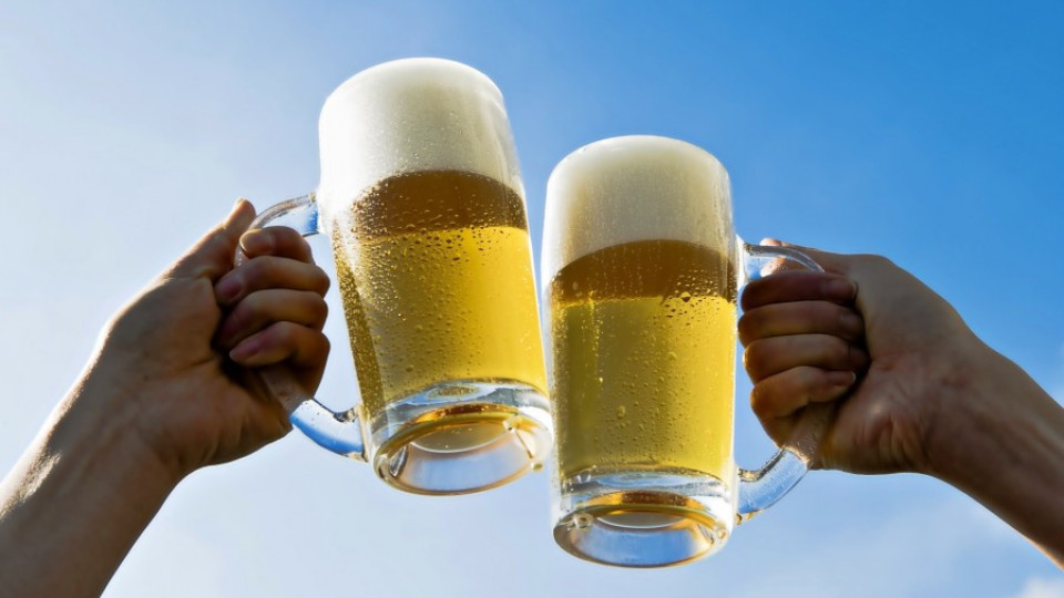 Учени определиха полезните свойства на бирата | StandartNews.com