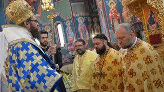 Отличия за свещениците от храма в "Лозенец"