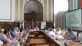 Земеделски експерти тръгват по оранжериите