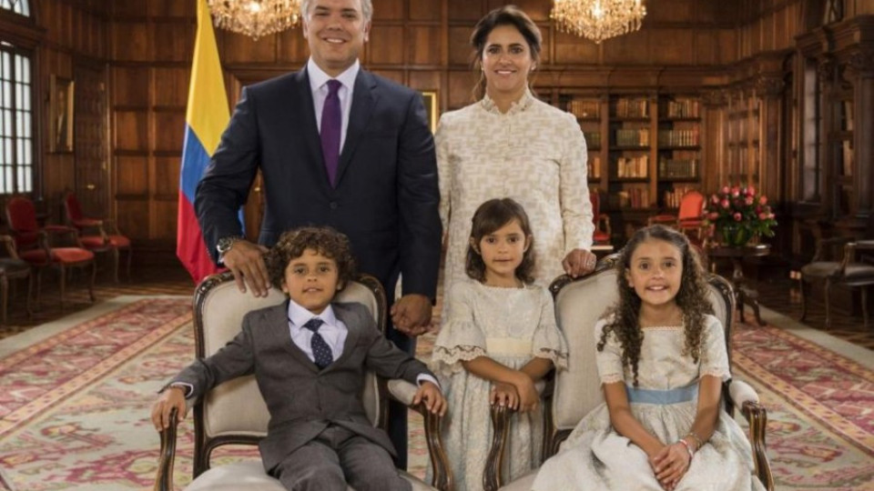 Новият президент на Колумбия очарова света с прекрасното си семейство  | StandartNews.com