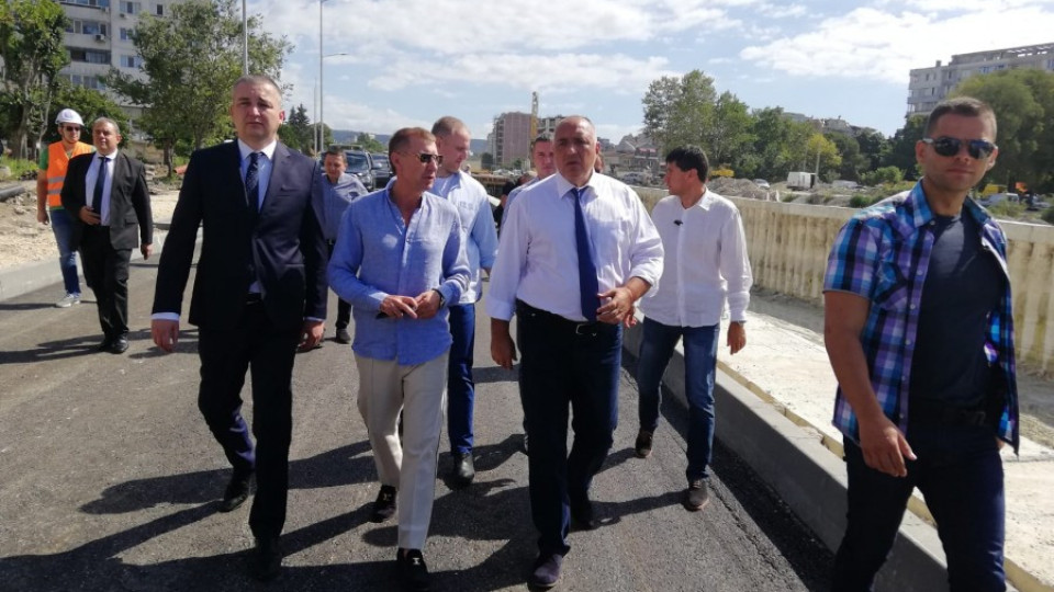 Борисов провери ремонта на бул. Васил Левски във Варна | StandartNews.com