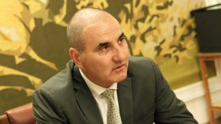 Цветан Цветанов за "Стандарт": Равни сме на Запада по шанс за кариера