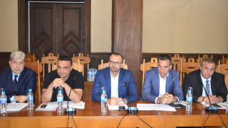Няма опасност за екологията и плажуващите заради разлива на мазут край Созопол