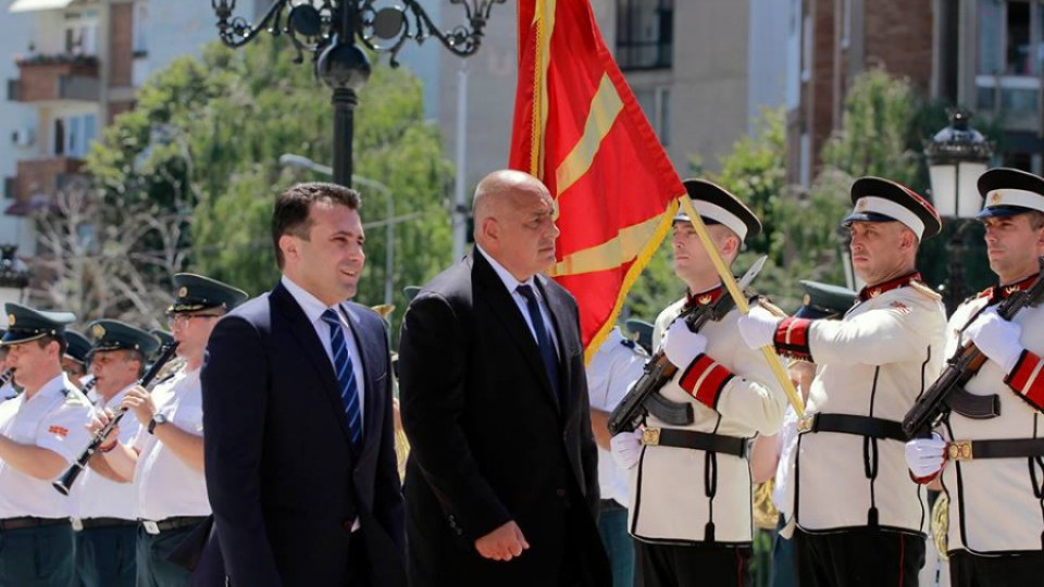 Зоран Заев пак изрази приятелски чувства към България | StandartNews.com