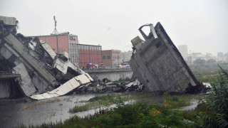 ТРАГЕДИЯТА В ГЕНУА: Мълния съборила моста „Моранди" 