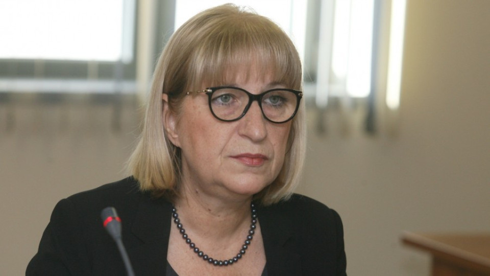 Цецка Цачева: Всички предписания за Агенцията по вписванията са направени | StandartNews.com