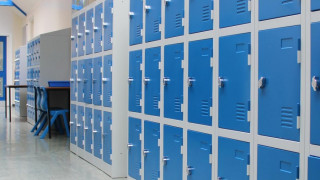МОН: Осигурени са над 2 млн. лева за ученически шкафчета