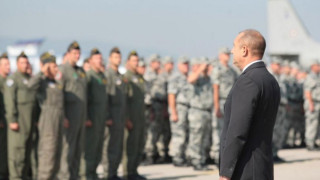 Президентът критикува кабинета за "Олимпик" и за Търговския регистър