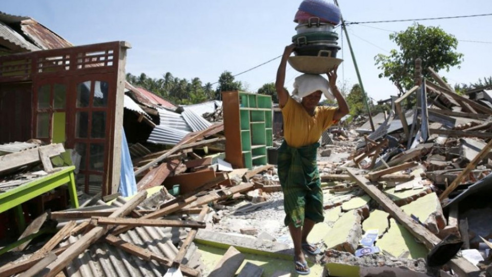 Нови жертви след серията земетресения в Индонезия | StandartNews.com