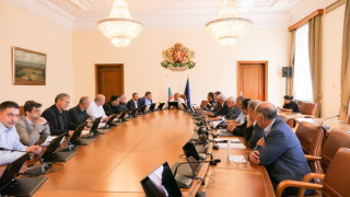 АД В ИСКЪРСКОТО ДЕФИЛЕ: Министри след заседание при премиера Борисов