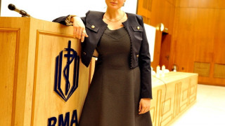 От Шопен, през Хипократ, до „С нами Бог"