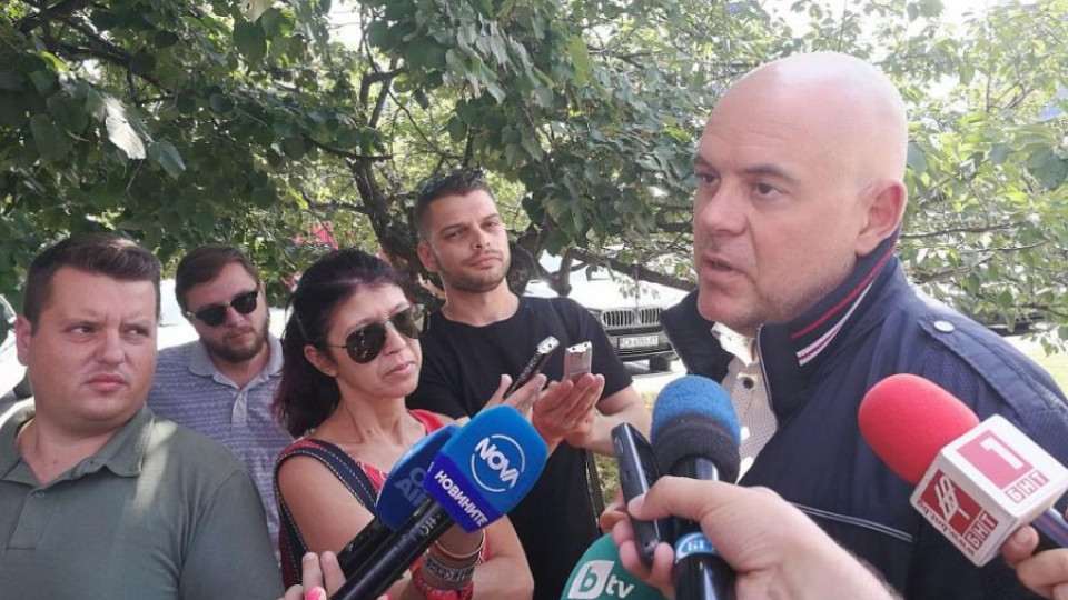 6 души получиха обвинения след акциите в два хотела в София и Пловдив | StandartNews.com
