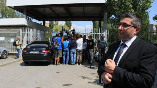 Николай Нанков обяви, че няма да оттегли оставката си като министър